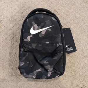 NWT black camo Nike insulated lunchbox